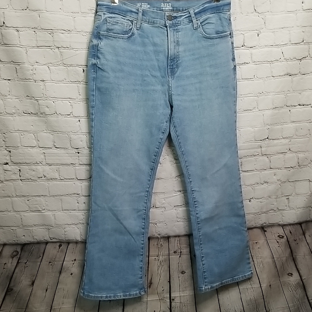 A.N.A. womens jeans size 14P BOOT CUT  EUC